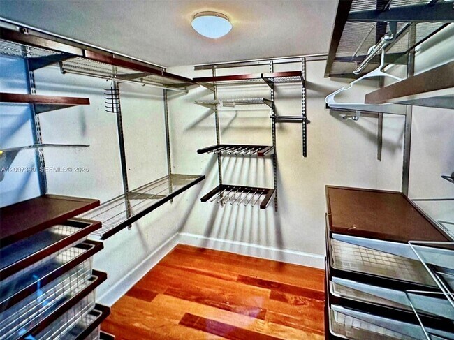 Building Photo - 2101 Brickell Ave