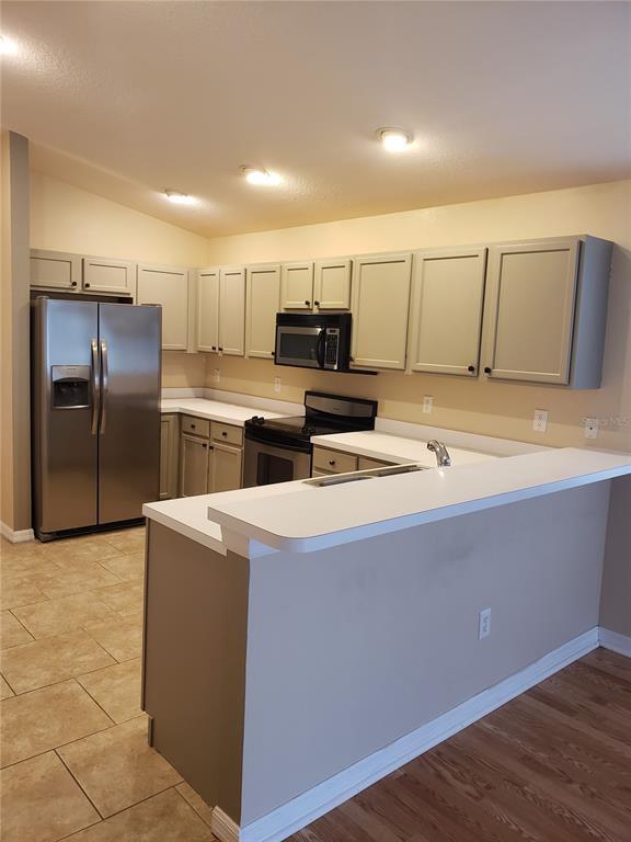 Building Photo - 31316 Triborough Dr