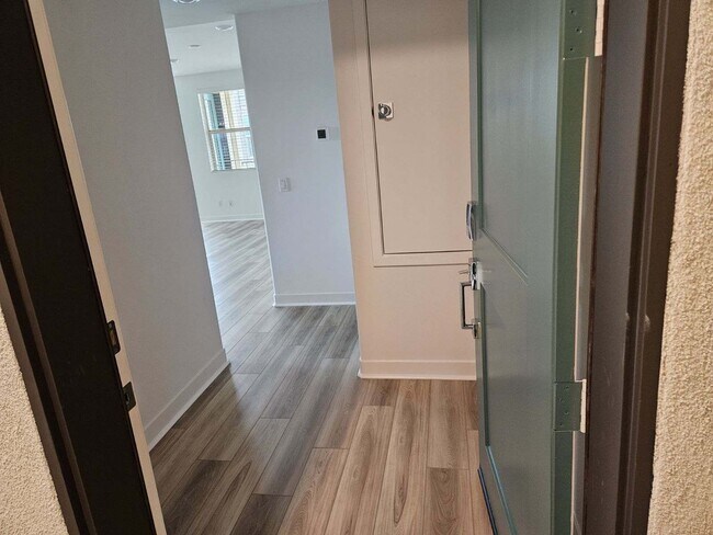 Building Photo - 1200 Lasso Way