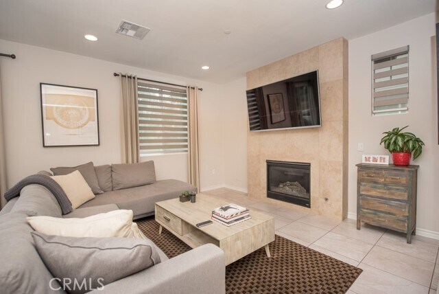 Building Photo - 18027 Burke Ln