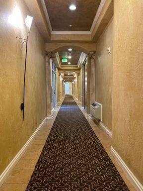 Building Photo - AMAZING 2 Bed /2 Bath Cherry Creek Condo! ...
