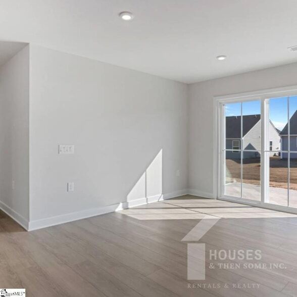 Building Photo - 1130 Bulrush Dr