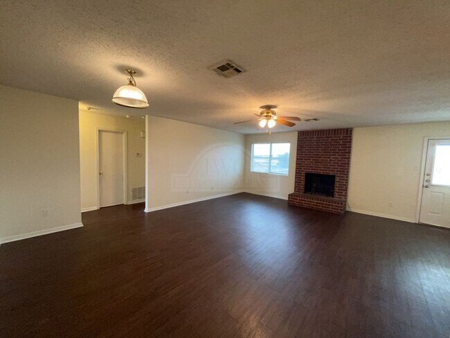 Building Photo - 4206 Frigate Dr