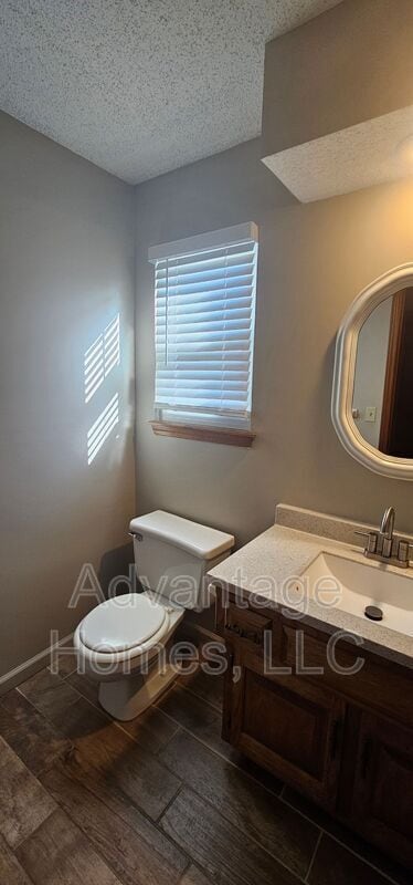 Building Photo - 11905 W 117th Terrace