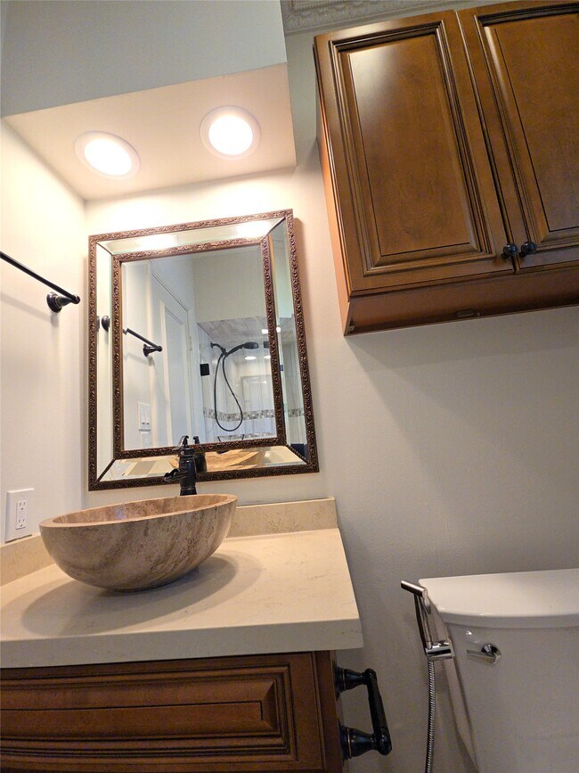 Building Photo - 9731 Briar Forest Dr