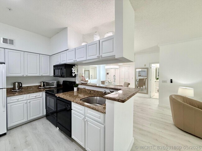 Building Photo - 4404 Tuscany Way