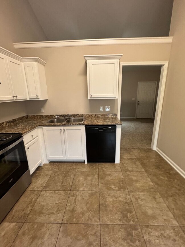 Building Photo - 1503 Gambill Wood Dr