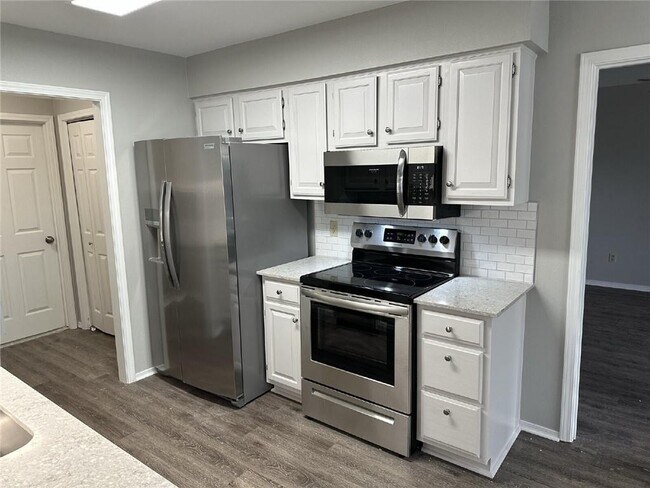 Building Photo - 2485 W Jane Cir Dr