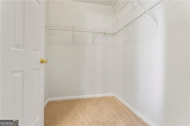 Building Photo - 2049 Manor Oak Ln