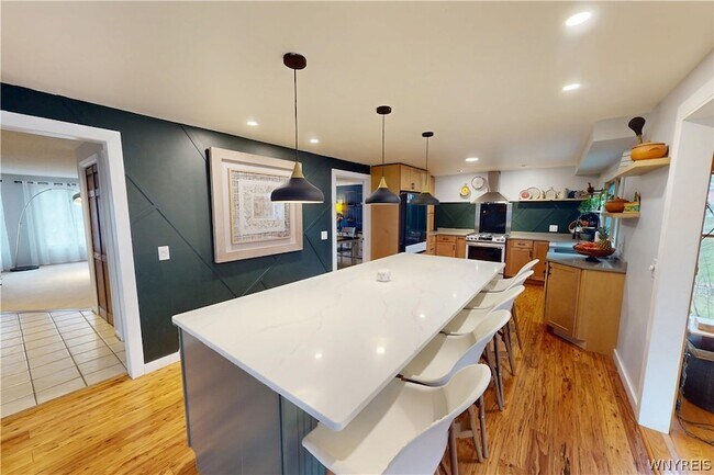 Building Photo - 30 Opal Ct