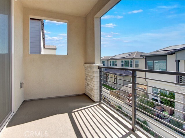 Building Photo - 230 Sora