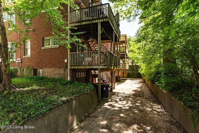 Building Photo - 1200 Cherokee Rd