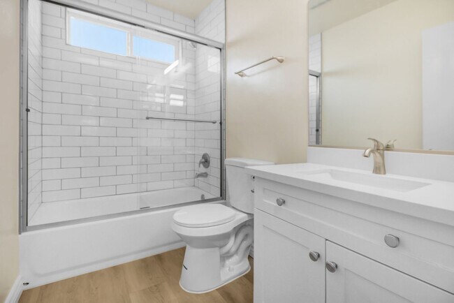 Building Photo - 1432 16th St