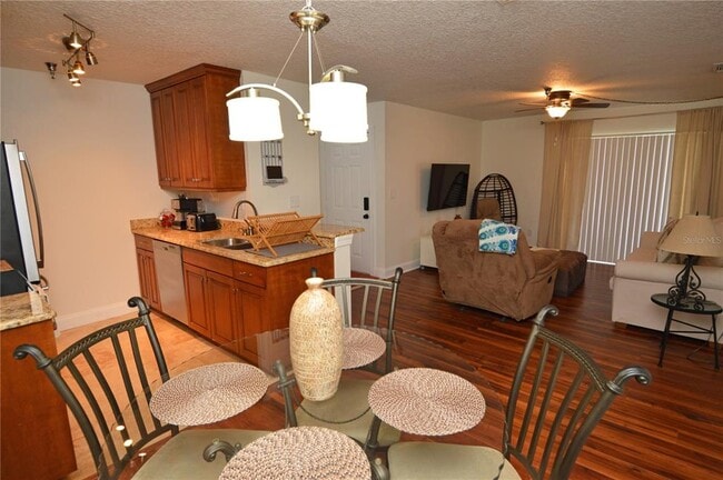 Building Photo - 10263 Gandy Blvd N