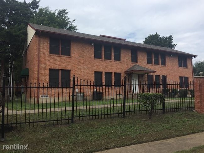 Building Photo - 2311 Garapan Dr