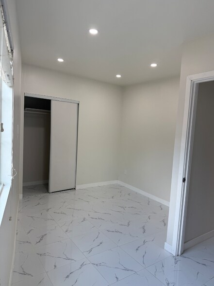 Building Photo - 8142 7th St