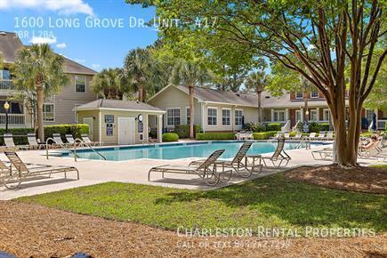 Building Photo - 1600 Long Grove Dr