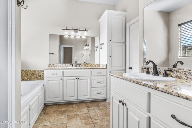 Building Photo - 18130 Willow Trail Dr