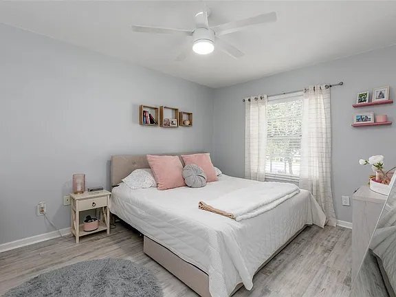 Building Photo - 5118 Coquina Key Dr SE