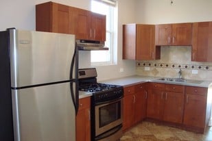 Building Photo - 1914 S Leavitt St