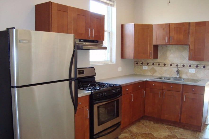 Kitchen - 1914 S Leavitt St