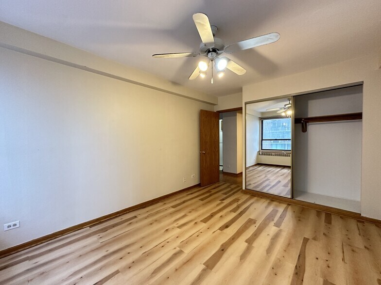 Building Photo - 4180 N Marine Dr