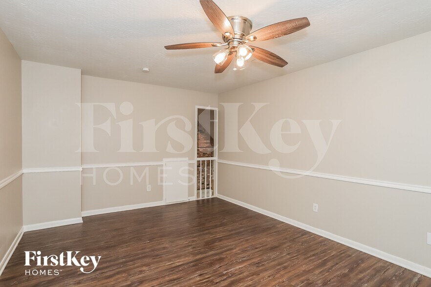 Building Photo - 6511 Misty Springs Ln