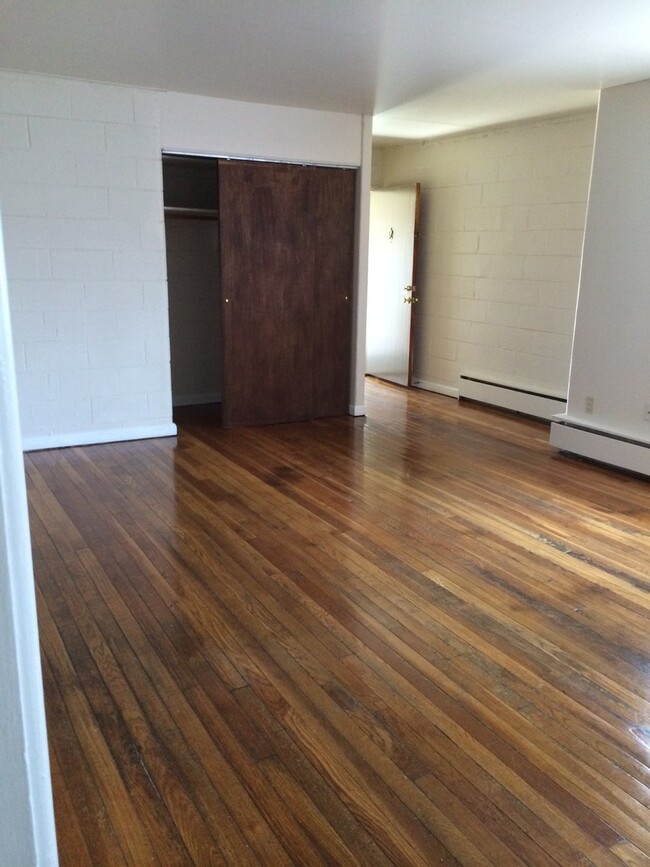 Interior Photo - 50 - SAXONY COURT APARTMENTS