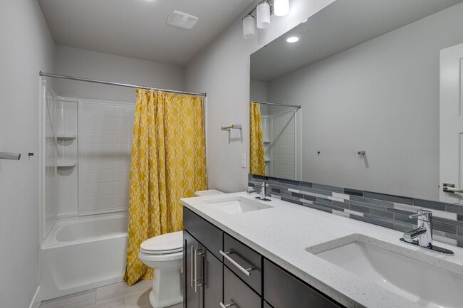 Building Photo - Seattle Hill Road Area Beautiful 5 Bedroom...