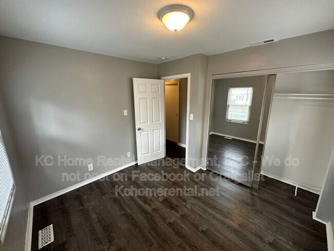 Building Photo - 15315 Fuller Ave