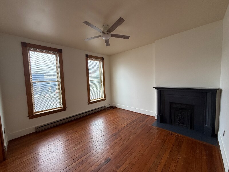 Building Photo - 265 N Limestone