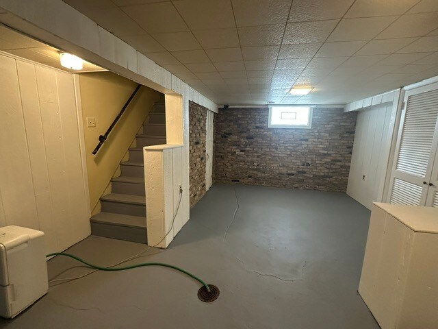 Building Photo - 812 S 109th St