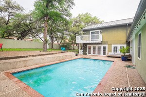 Building Photo - 9319 Oak Ledge Dr