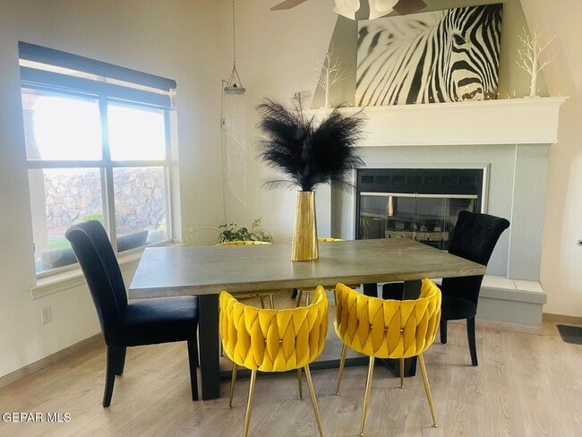 Building Photo - 1213 Desert Canyon Dr