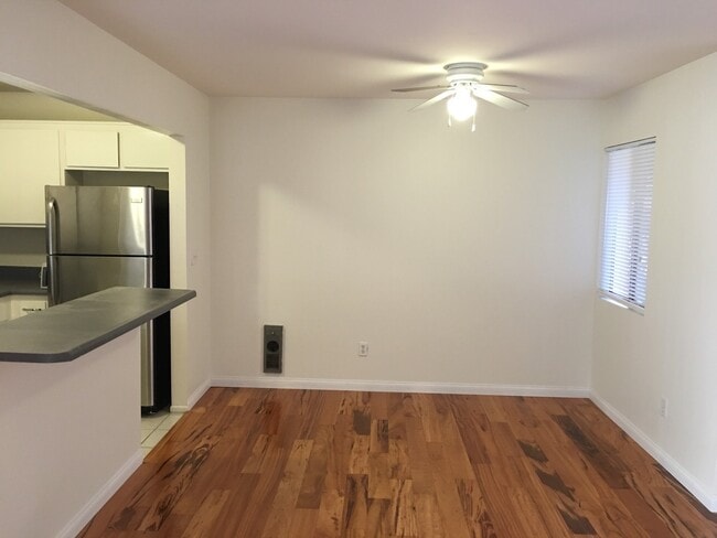 Building Photo - Must See Clairemont Condo!