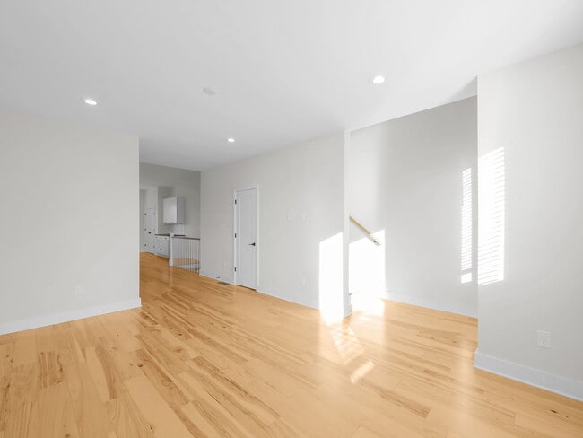 Building Photo - 1159 N 4th St