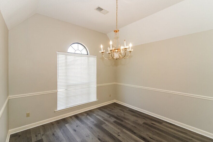 Building Photo - 4971 Rabbit Chase Ln