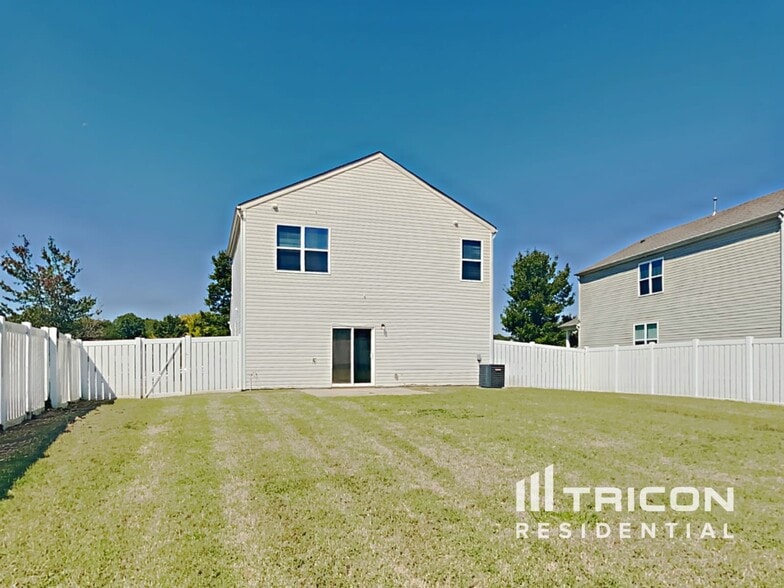 Building Photo - 12102 Downy Birch Rd