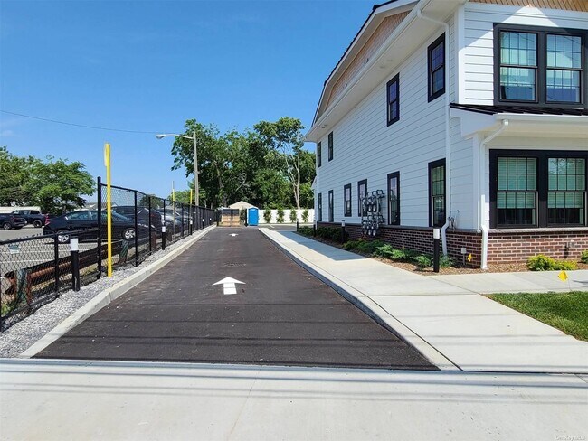 Building Photo - 75 Fire Island Ave