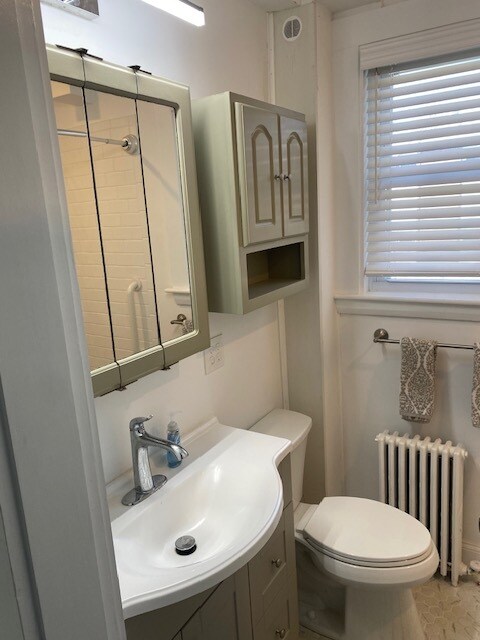 Building Photo - 264 Washington St