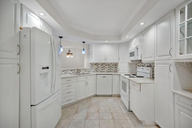 Building Photo - 1246 St Tropez Cir