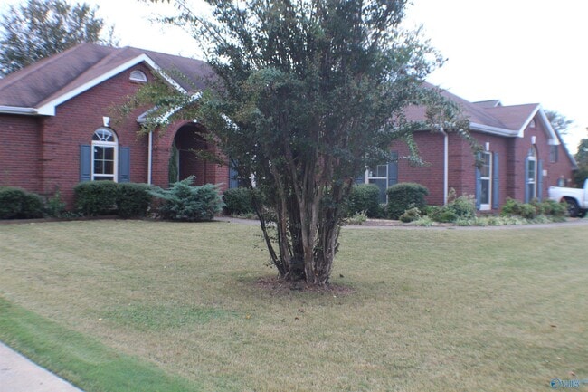Building Photo - 111 Ervington Pl