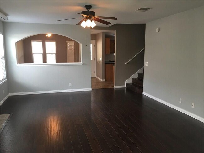 Building Photo - 312 Estate Dr