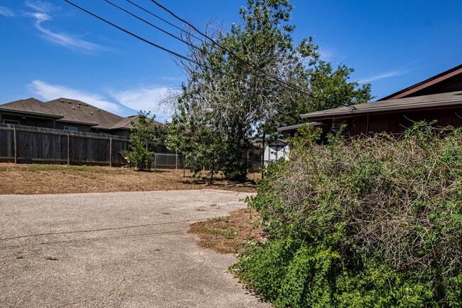 Building Photo - 119 Homonu Ct