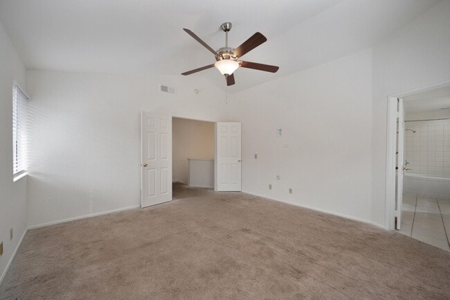 Building Photo - CHARMING HOME IN TEMECULA 3 BD/2.5 BA | OV...