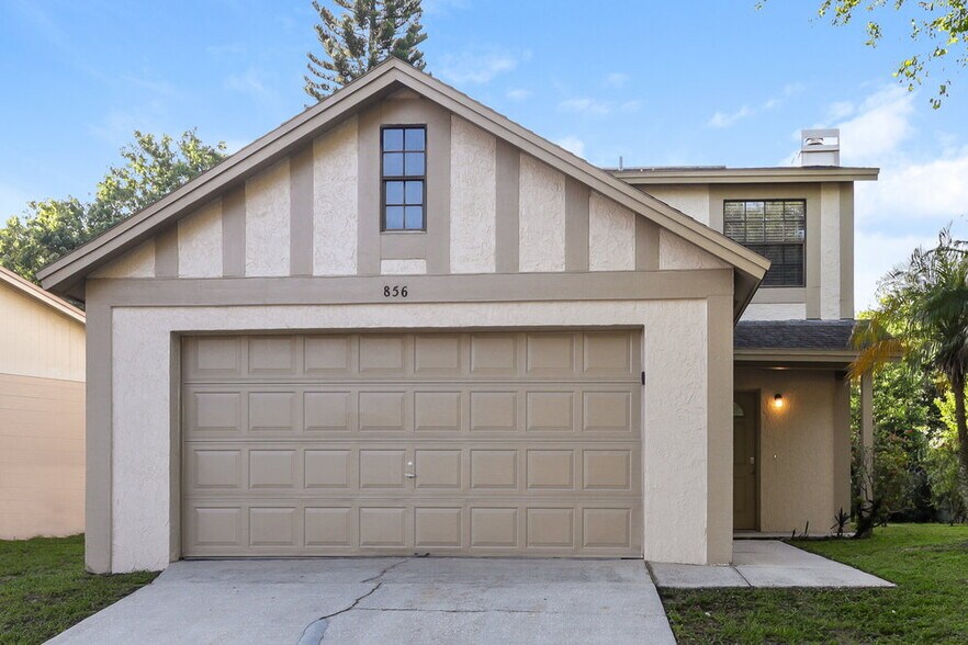 Primary Photo - 856 Buttercup Dr