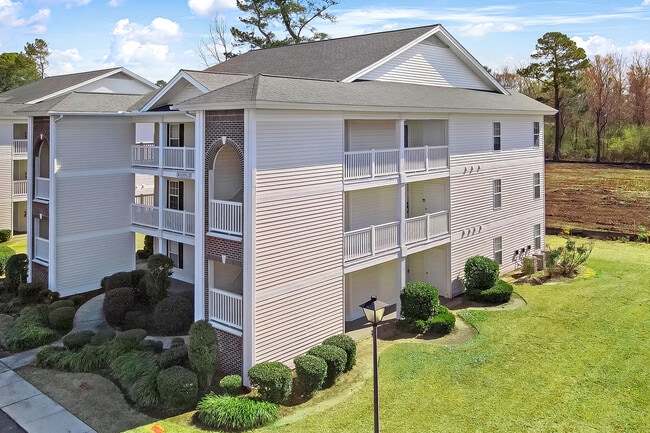 Building Photo - 1234 River Oaks Dr
