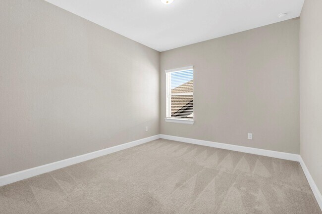 Building Photo - 18303 Bluebird Br Ln