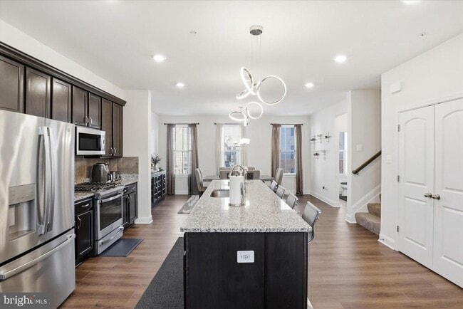 Building Photo - 16416 Fife Wy