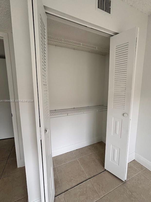 Building Photo - 440 S Park Rd